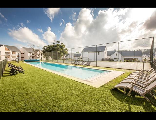 1 BEDROOM APARTMENT TO LET IN EMBERTON ESTATE